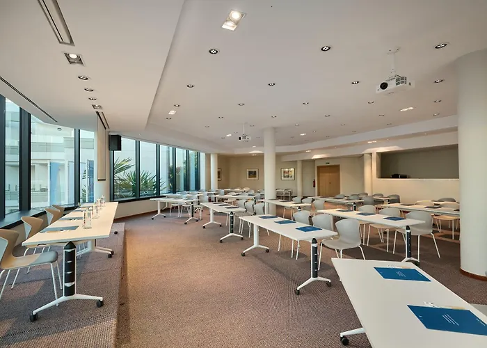 ヒポテルズ シェリー パーク ホテル