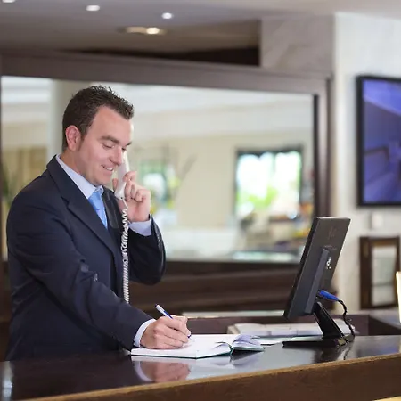 ヒポテルズ シェリー パーク 4* ヘレス