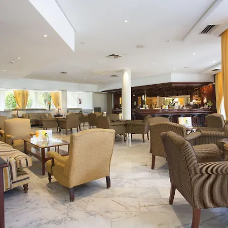 ホテル ヒポテルズ シェリー パーク ヘレス